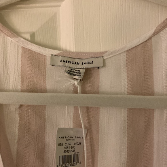 Tie Front Crop Top - Picture 2 of 5